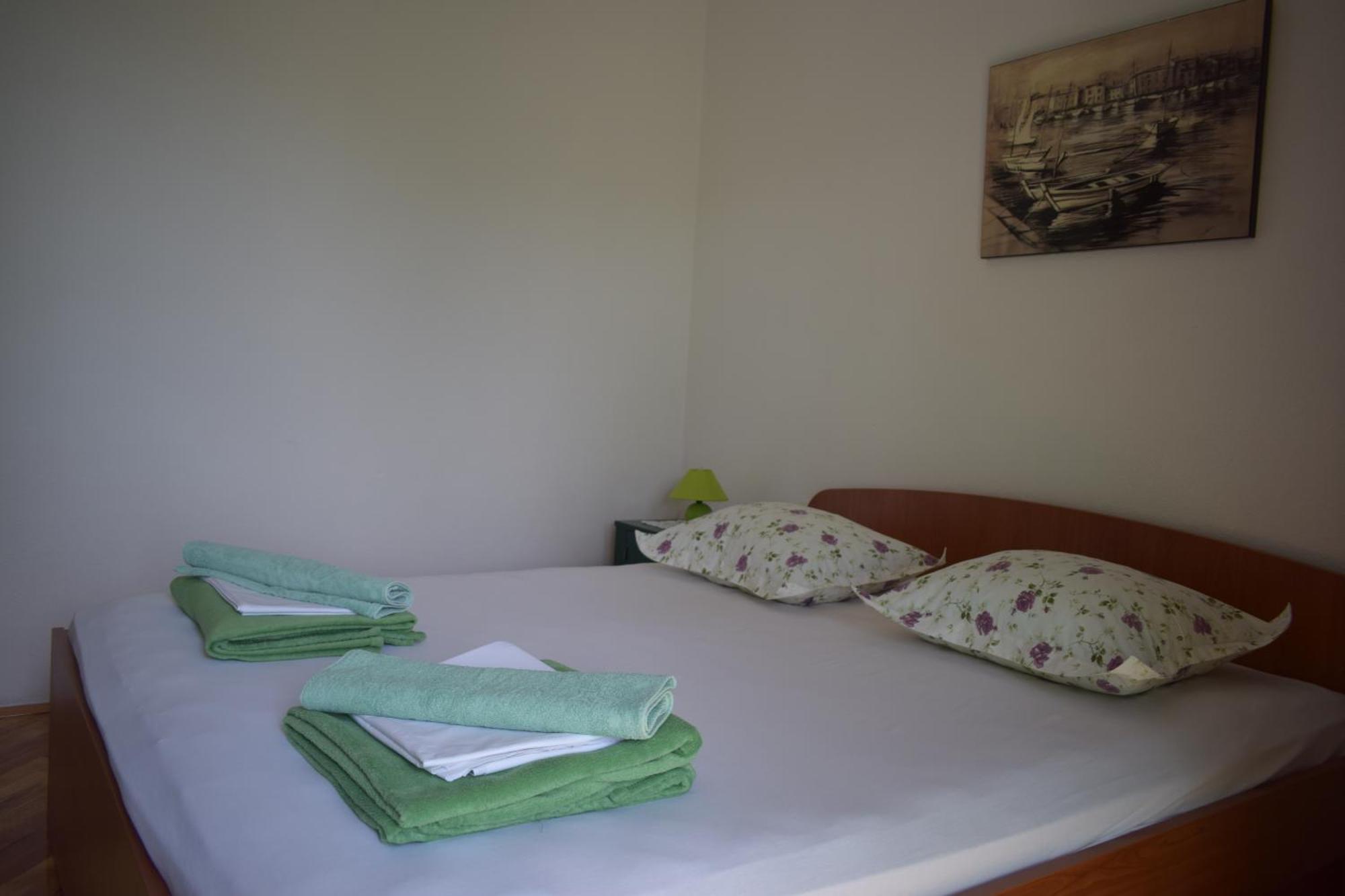Apartment Antonella Makarska Esterno foto