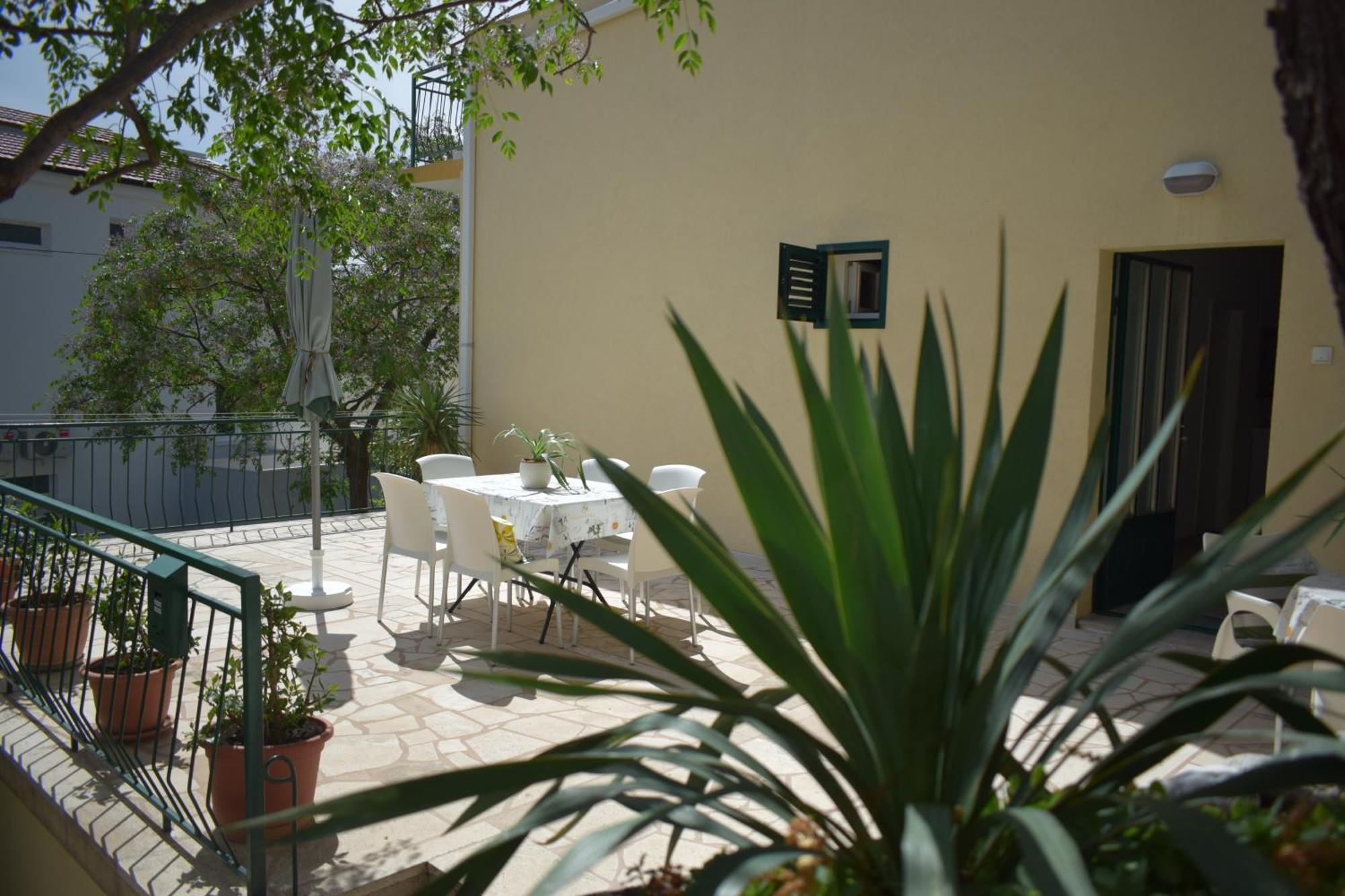 Apartment Antonella Makarska Esterno foto