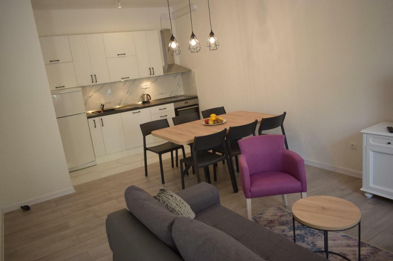 Apartment Antonella Makarska Esterno foto
